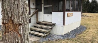 Horns Cabins - The Stargazer Cabin by the pasture