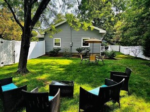 المنطقة المحيطة بالمنشأة