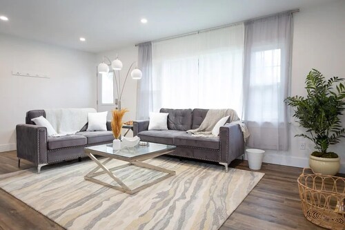 The Fresh on 4th, a beautifully remodeled home in Ontario Ohio.