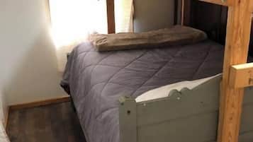 2 bedrooms, bed sheets