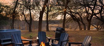 Riverview Ranch - Hot Tub, Fire Pit & More!