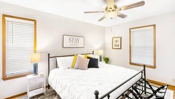 4 Schlafzimmer, Bügeleisen/Bügelbrett, WLAN, Bettwäsche