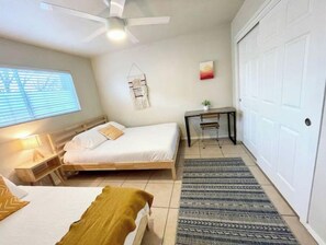 2 bedrooms, memory-foam beds, desk, WiFi
