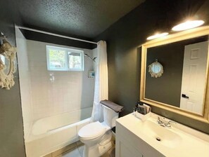 Bathroom - Relax South Central *5 mi from downtown* VB (Austin)