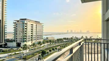 Apartment (2 Bedrooms) | Balcony