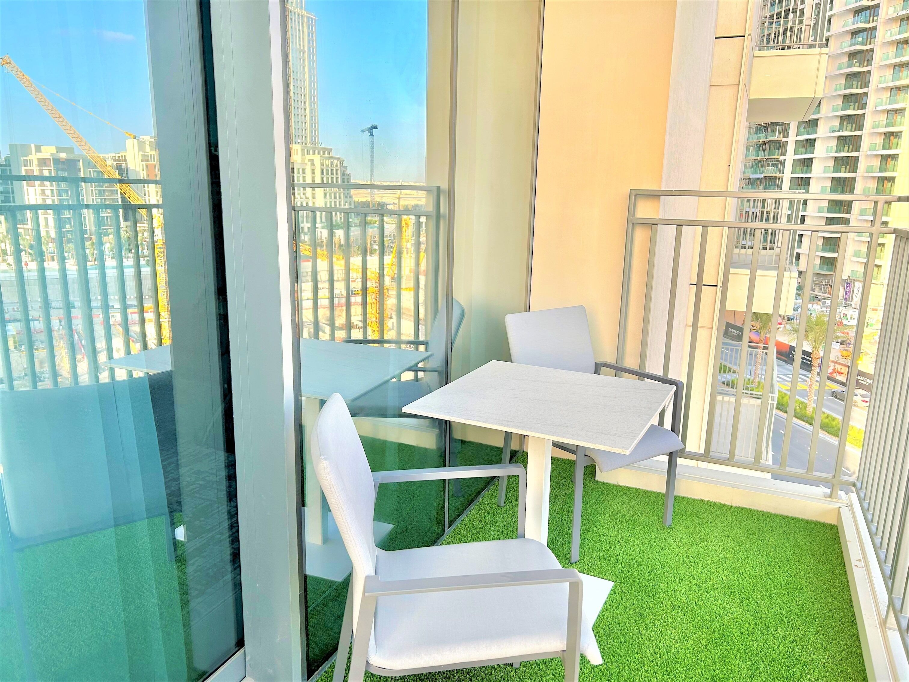 Appartement (2 Bedrooms) | Balcon