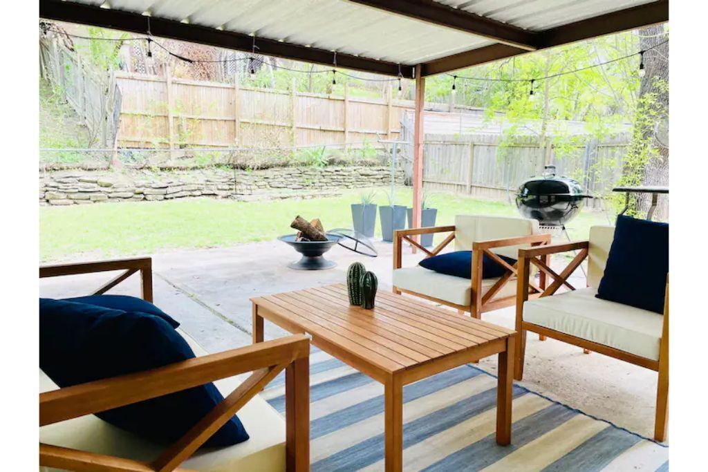 Stylish Chic Mueller home with private patio