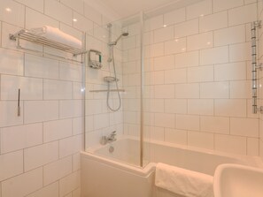 Shower - See The Sea (Hunstanton)