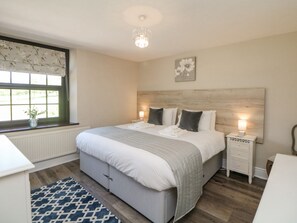 Cottage | 2 bedrooms, individually decorated, individually furnished, free WiFi - Shenton Terrace (Buxton)