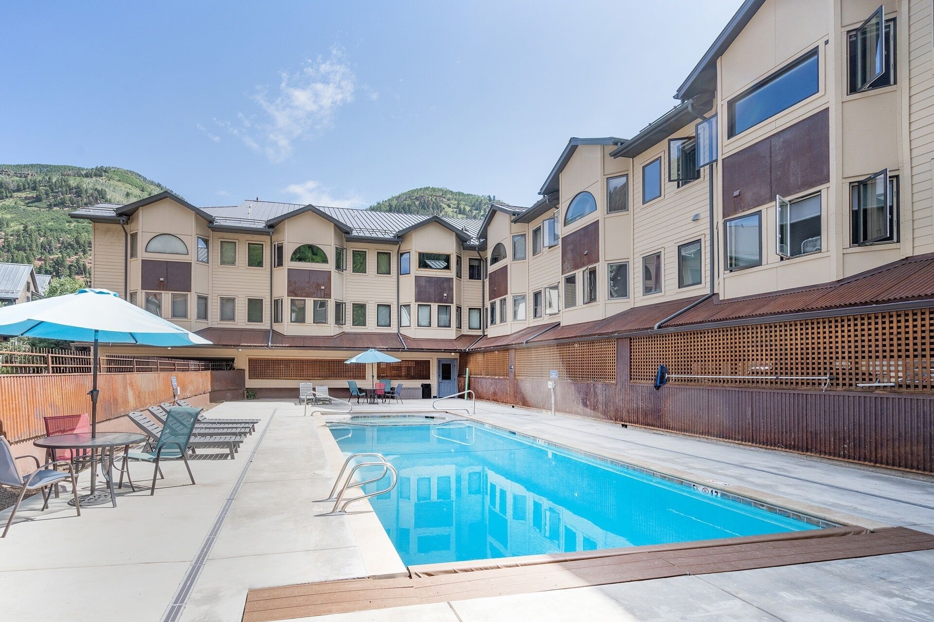 Condo, 2 quartos | Piscina