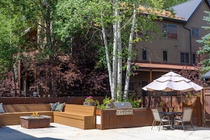 Condo, 2 Bedrooms | Outdoor dining - Chalet Chic Condo, Short Walk To Lift 7, Covered Parking 2 Bedroom Condo by RedAwning (Telluride)