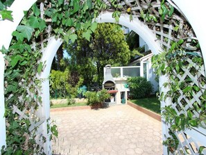 BBQ/picnic area - Apartments Frane (Rovinj)