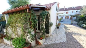 Apartment (One Bedroom Apartment with Terrace) | Exterior - Apartments Frane (Rovinj)