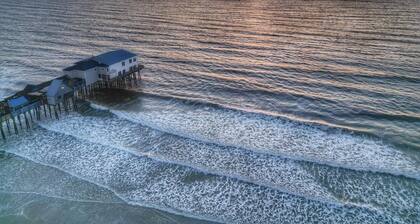 Cozy 1 BR Condo Steps From The Beach