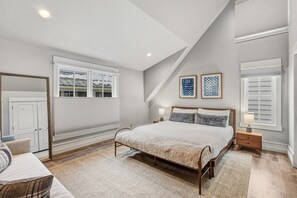 House, 4 Bedrooms | 4 bedrooms, free WiFi - Lux Home W/ Gas Fireplace, Hot Tub, 8 Min To Lift 7 Bunk Room For Kids! 4 Bedroom Home by RedAwning (Telluride)