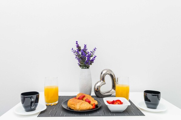 Double Room (Double Room) | Interior