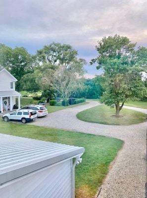 Property grounds - Cozy Barn Loft: Country Views & Central to Beaches (Pocomoke City)