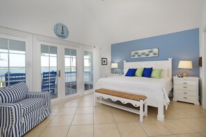 Townhome, 3 Bedrooms | 3 bedrooms, free WiFi - Waterfront Luxury Villa With Sunset Views And Boat Slip 3 Bedroom Townhouse by RedAwning (Marathon)