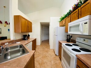 Casa, letti multipli (Ezra's Vacation Home at Southern Dune) | Cucina privata