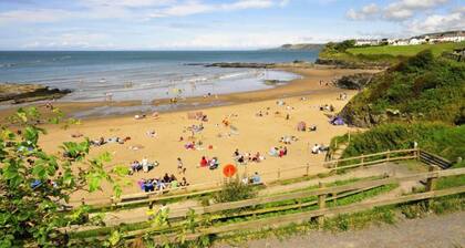Beautiful Cosy Cottage in Aberporth