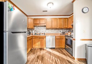 Microonde, lavastoviglie, macchina per tè/caffè