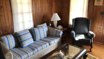 Cottage, 3 slaapkamers | Woonruimte | Smart-tv