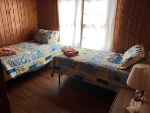 Cottage, 3 Bedrooms | 3 bedrooms, free WiFi - Blackbeard's Retreat - Historic And Pet Friendly 3 Bedroom Cottage by RedAwning (Kitty Hawk)
