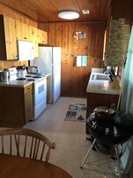 Cottage, 3 Bedrooms | Private kitchen | Fridge, oven, coffee/tea maker