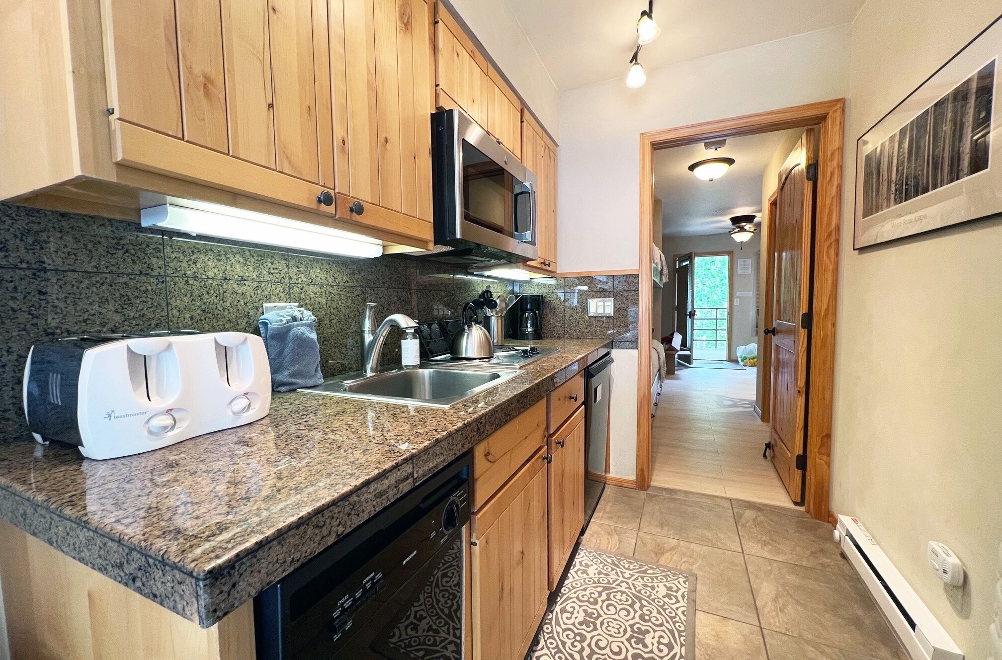 Condo, 1 Bedroom | Private kitchen | Coffee/tea maker, toaster