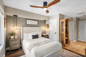 Condo, 1 Bedroom