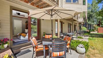Condo, 1 Bedroom | Outdoor dining