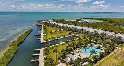 Waterfront Luxury Villa With Sunset Views And Boat Slip 3 Bedroom Townhouse by RedAwning