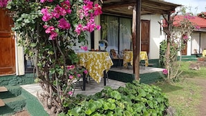 Classic Double Room | Desk, WiFi (free) - HOSTAL SUNSET (Hanga Roa)