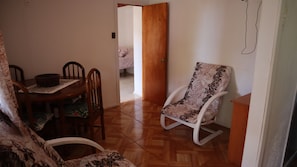 Family Quadruple Room | In-room dining