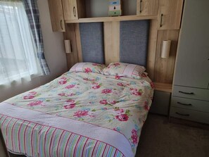Cabin, Multiple Beds | 2 bedrooms, bed sheets - Stunning 2-bed Caravan in Prestatyn dog Friendly (Prestatyn)