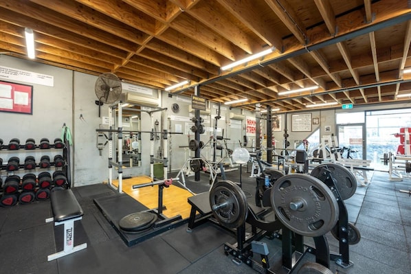 Basic House, Multiple Beds | Fitness facility