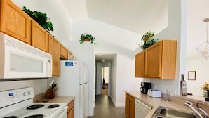 Unclassified image, 3 of 28, button - Hali's Southern Dunes Vacation Home (Haines City)