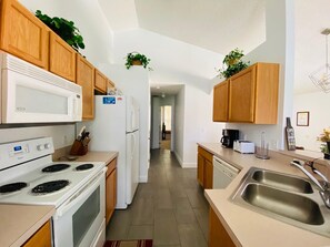 하우스, 퀸사이즈침대 2개 (Hali's Southern Dunes Vacation Home ) | 전용 주방