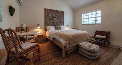 Private Beach Access & Ocean Breezes | Your Perfect Getaway