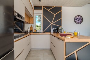 Villa, 4 Schlafzimmer, eigener Pool, Bergblick | Eigene Küche | Mikrowelle, Geschirrspüler, Wasserkocher mit Kaffee-/Teezubehör