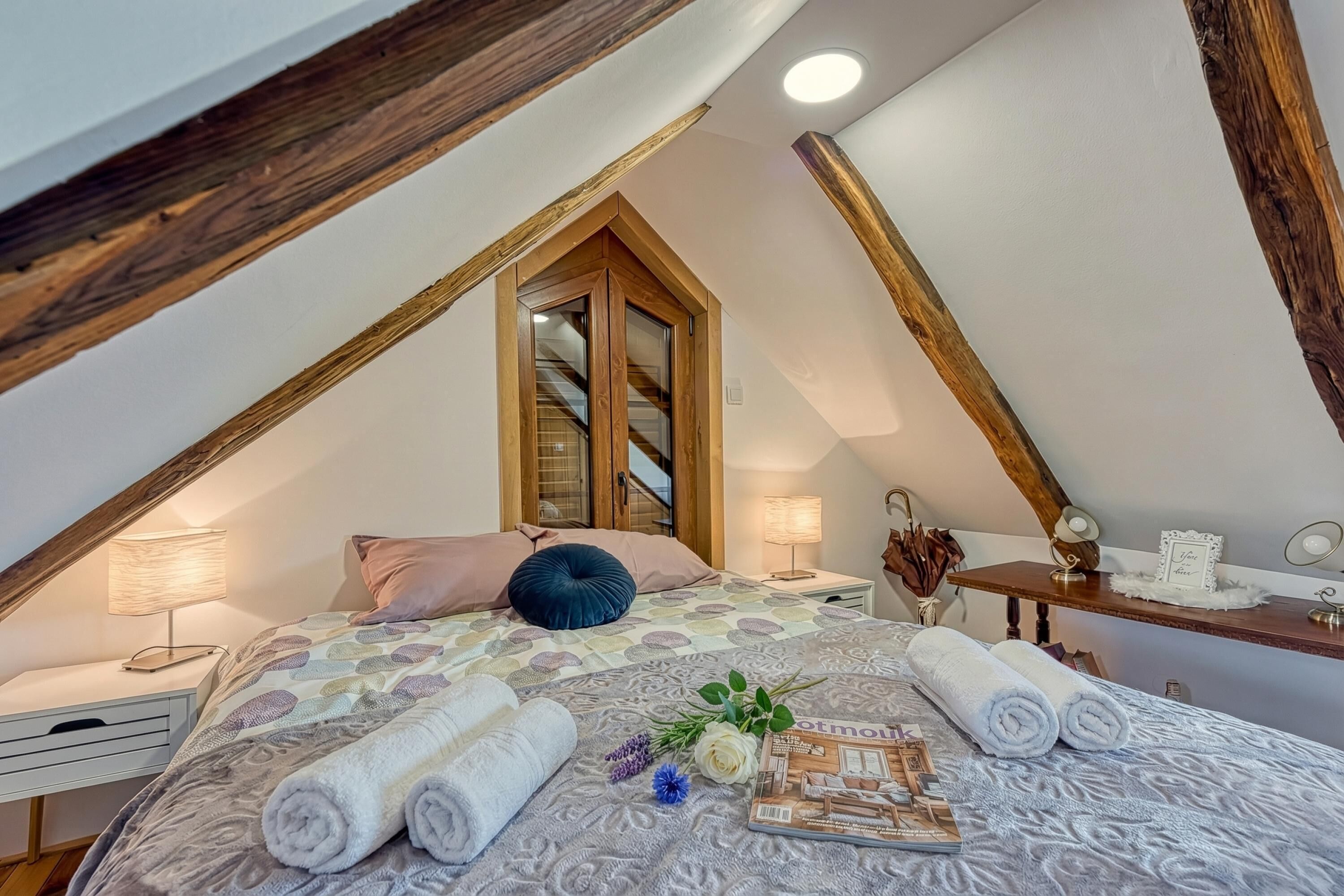 Family House, Multiple Bedrooms, Mountainside (Rural House With Wellness)