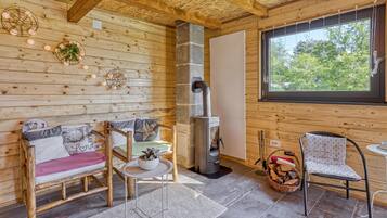 Rumah Keluarga, beberapa kamar, tepi gunung (Rural House With Wellness) | Interior