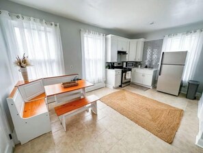 Interior - Spacious Bohemian Nook (New Haven)