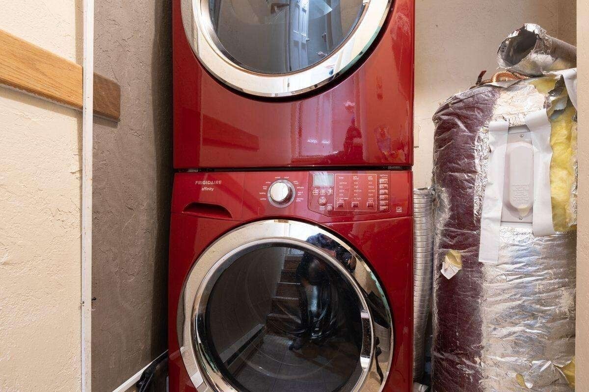 Condo, 1 Bedroom | Laundry