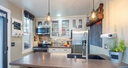 Snowy Peak Views From Living Room, 2 Parking Spaces, Walk To Ski 1 Bedroom Condo by RedAwning