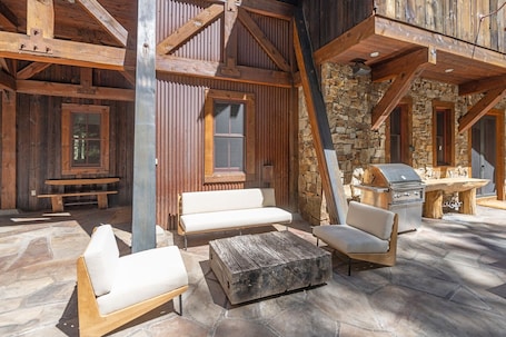 House, 6 Bedrooms | 6 bedrooms, free WiFi