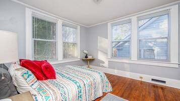 2 bedrooms, bed sheets