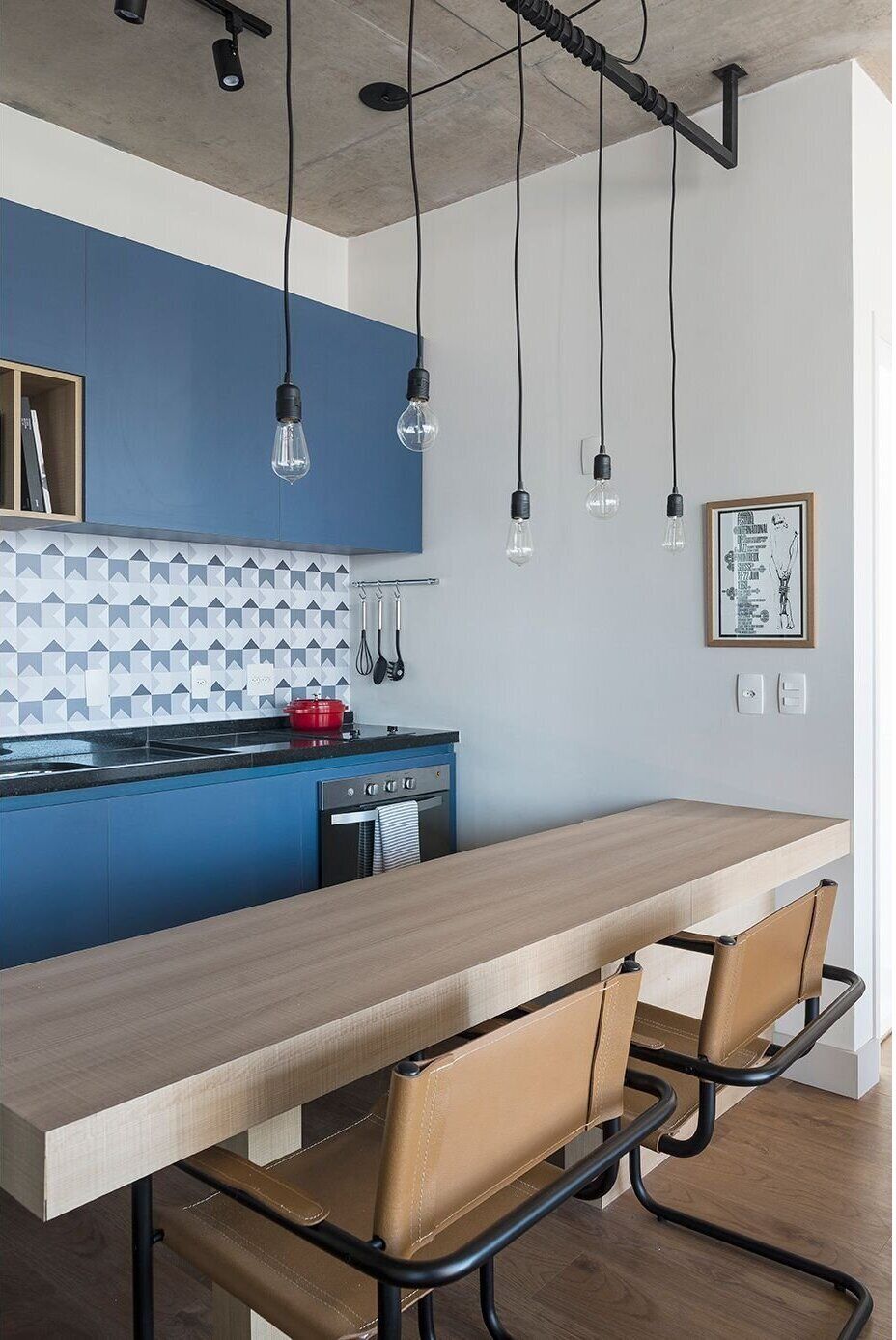 Apartment | Private kitchen | Microwave, cookware/dishes/utensils