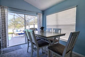 House, Multiple Beds (The Afterdune T-Time) | Dining