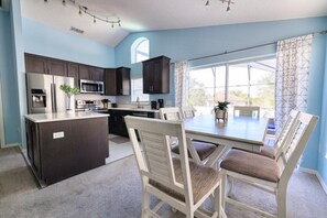 House, Multiple Beds (The Afterdune T-Time) | Dining